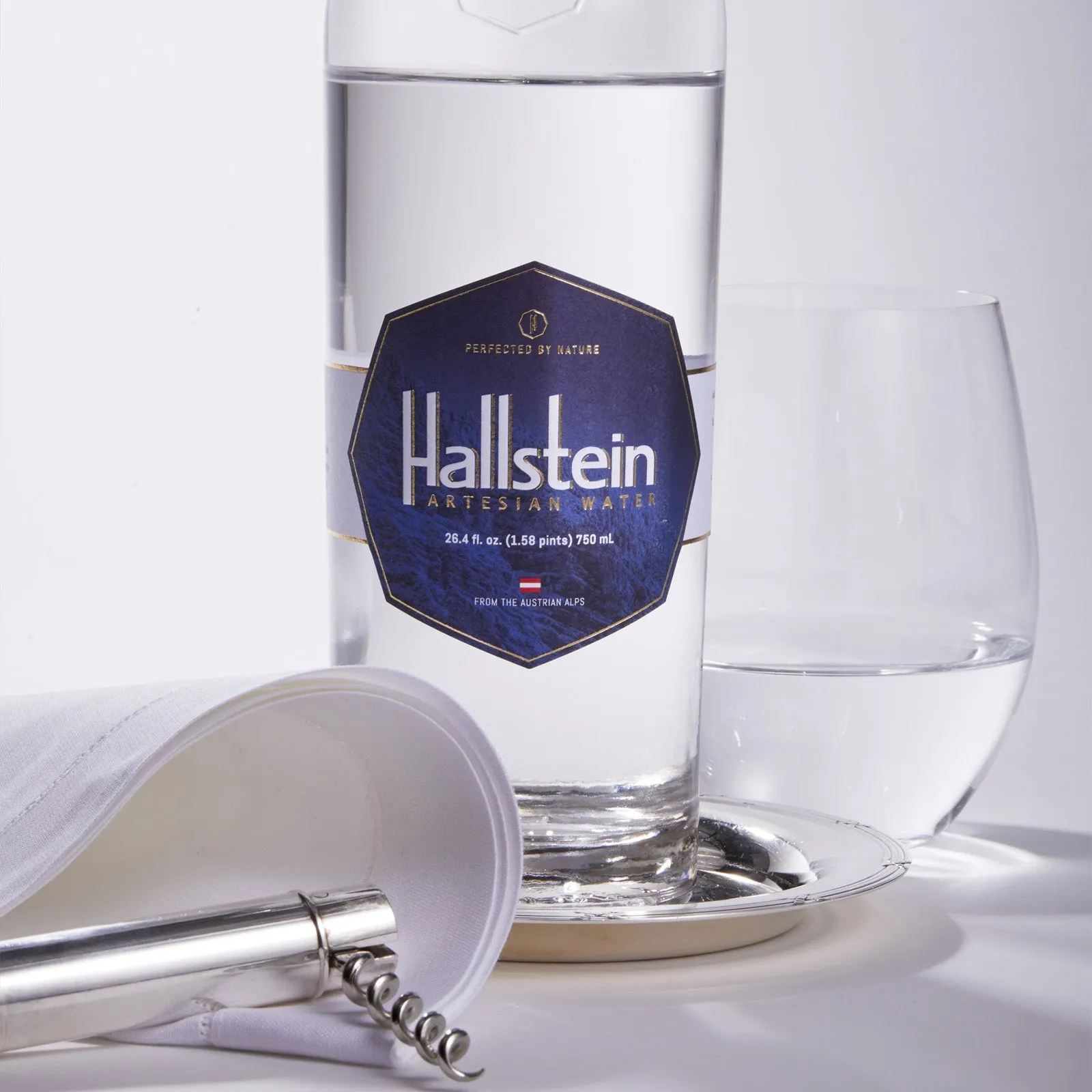 HALLSTEIN Austrian Artesian Water [Bottle]  (750mL)
