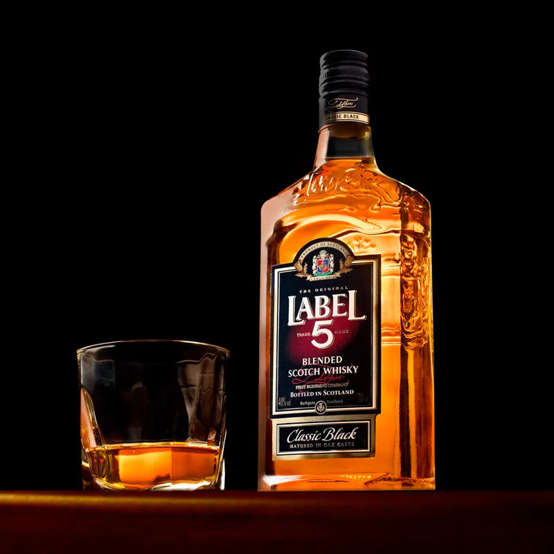Label 5 - Classic Black - Blended Whisky - 700ml